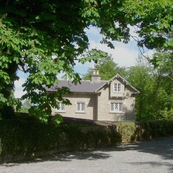 Schoolhouse at Annaghmore, hotel in Collooney