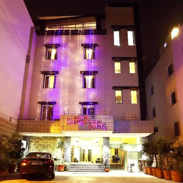 Hotel Kingston Park near Ganga Ram Hospital, hotel di Delhi