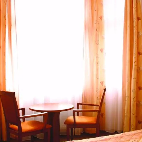 Nasz Klub - Pokoje Gościnne, hotel v Poznani