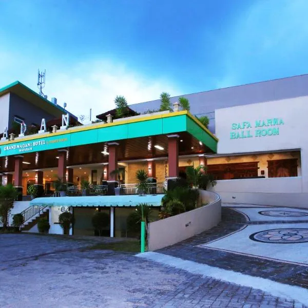 Grand Madani Hotel, khách sạn ở Mataram