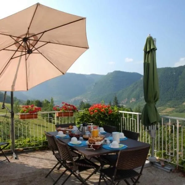 Les Falaises, hotel em Mostuéjouls