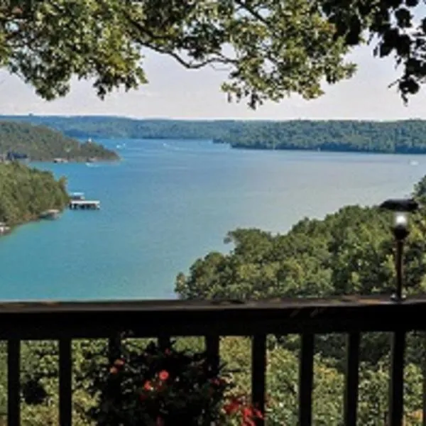 Beaver Lake Cottages, hotel a Lost Bridge Village