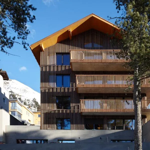 Alpine Lodge Chesa al Parc, hotel v destinaci Pontresina