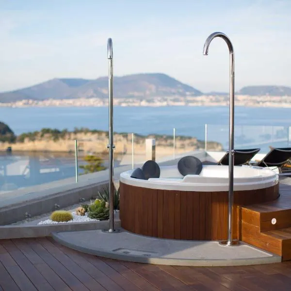 Hotel Cala Moresca, hotel Bacoliban
