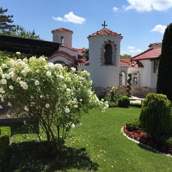 Villa St. Michael, hotel Madarában