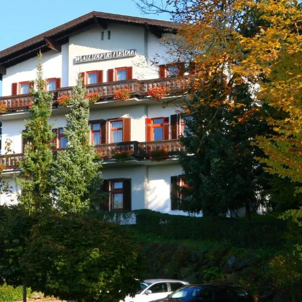 Pension Waldfriede, hotel a Bad Tatzmannsdorf