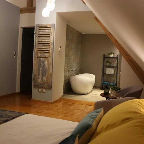 Théière & Couverts - Les Chambres, hotel v destinaci Cernay