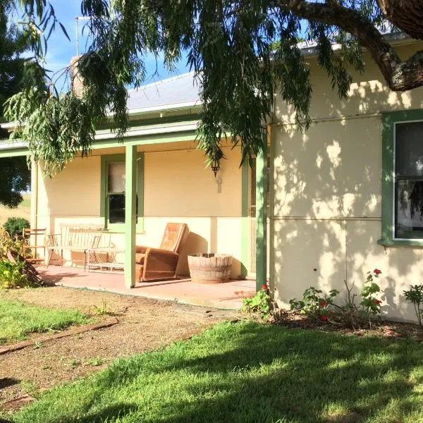 Tarndwarncoort Homestead, hotel in Barongarook