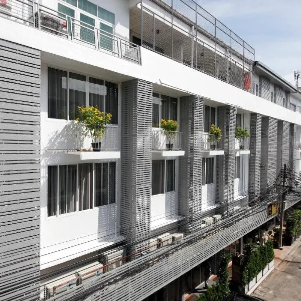 Ratchadamnoen Residence, hotel en Bangkok