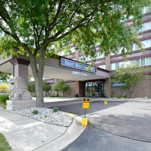 Causeway Bay Hotel, hotel en Lansing