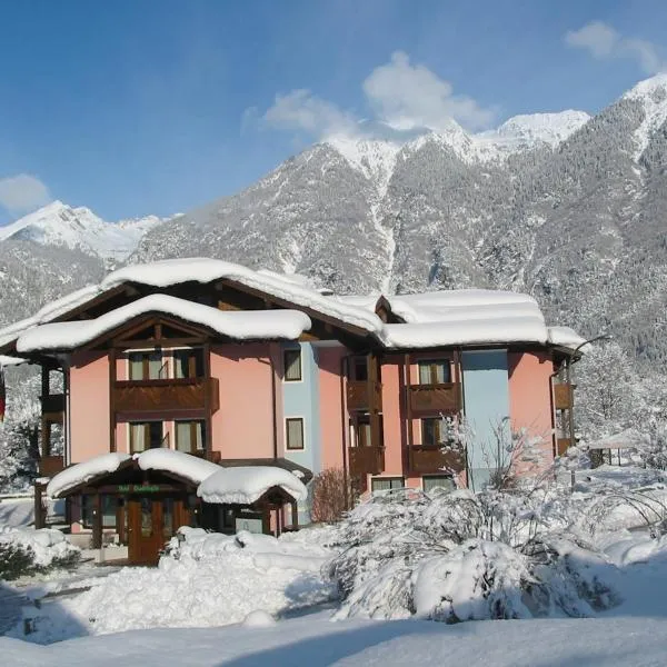 Hotel Quadrifoglio, hotel in Pinzolo