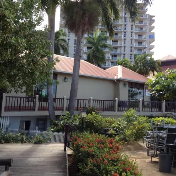 Montego Bay Club-Delux Seaside condo, hotel v destinaci Montego Bay