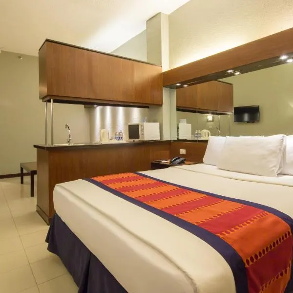 Microtel by Wyndham Eagle Ridge, hotel v destinaci General Trias