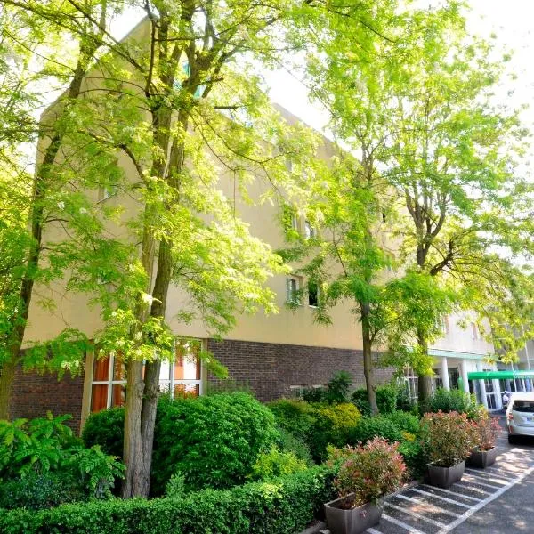Greenhotels Roissy Parc des Expositions, hotel v destinaci Tremblay En France