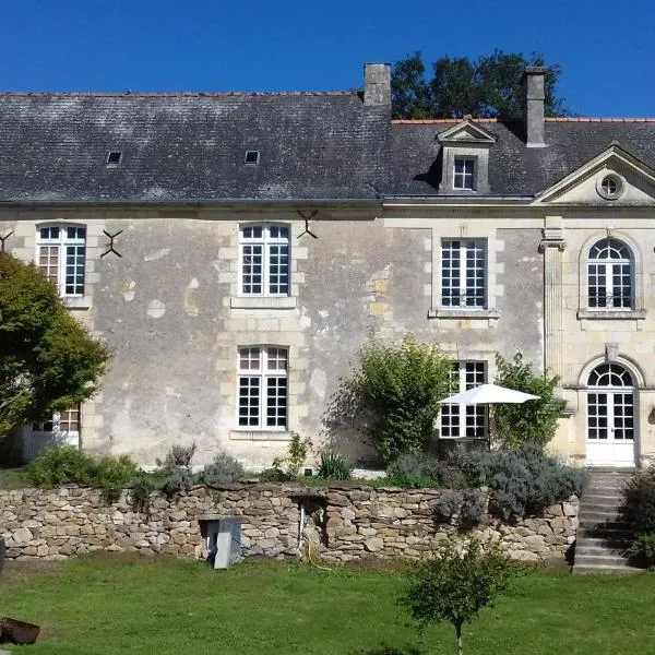 Manoir de La Fontaine Du Chêne, hotel en Coutures
