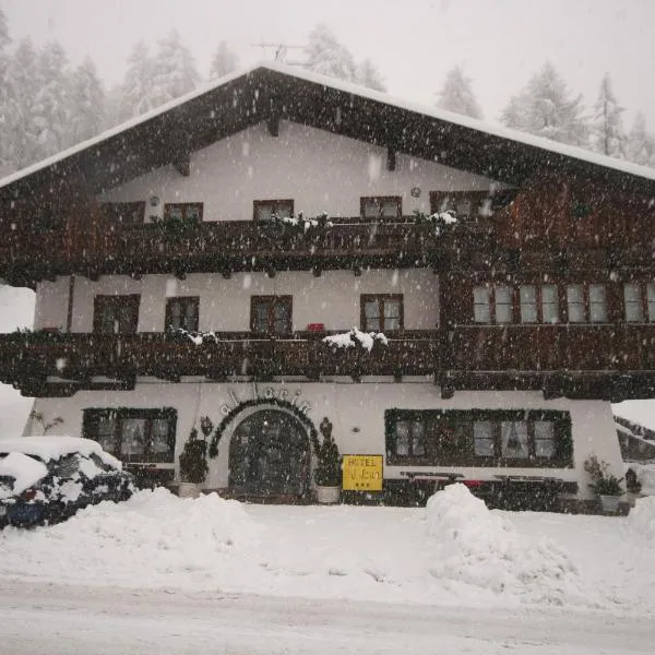 Hotel Al Larin, hotel in Cortina dʼAmpezzo