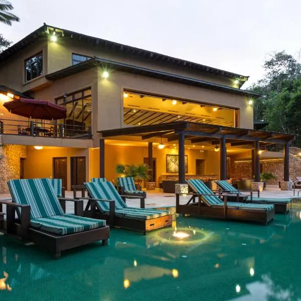 Las Lagunas Boutique Hotel, hotel v destinaci Flores