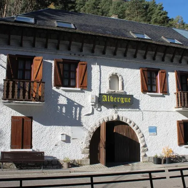 Albergue de Canfranc Estación, hotel v destinaci Canfranc-Estación