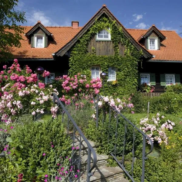 Altes Gehöft am Lormanberg, hotel in Goggitsch in Steiermark