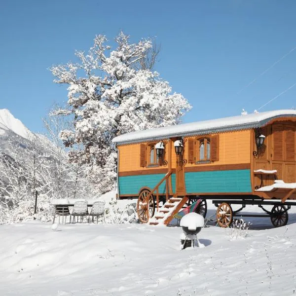 Roulottes Montagne Pyrenees, hotel v destinaci Luz-Saint-Sauveur