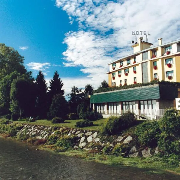 Hotel Ramoverde, hotel Borgomaneróban