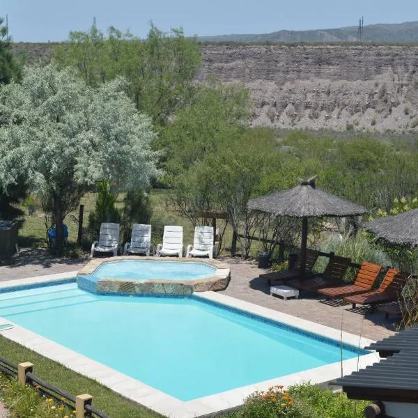 Cabañas Rio Mendoza, hotel a Cacheuta