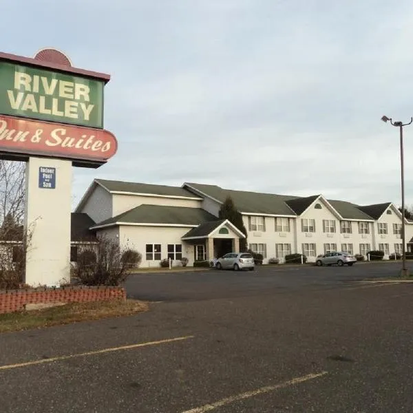 River Valley Inn & Suites，Saint Croix Falls的飯店