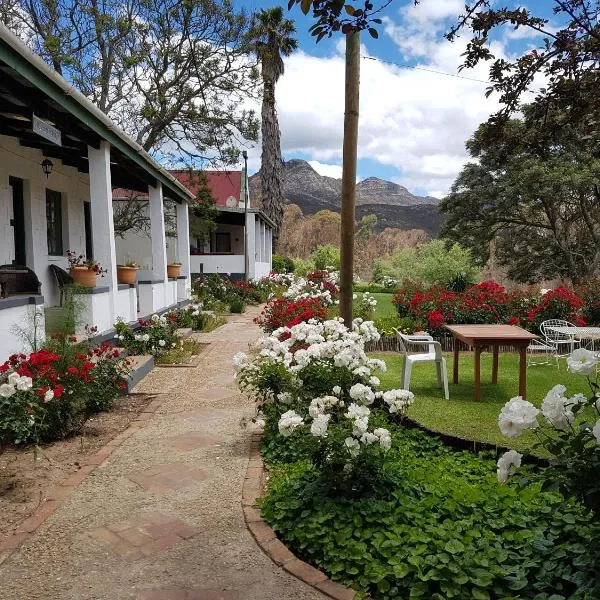 Over The Mountain Guest Farm, hotel in George