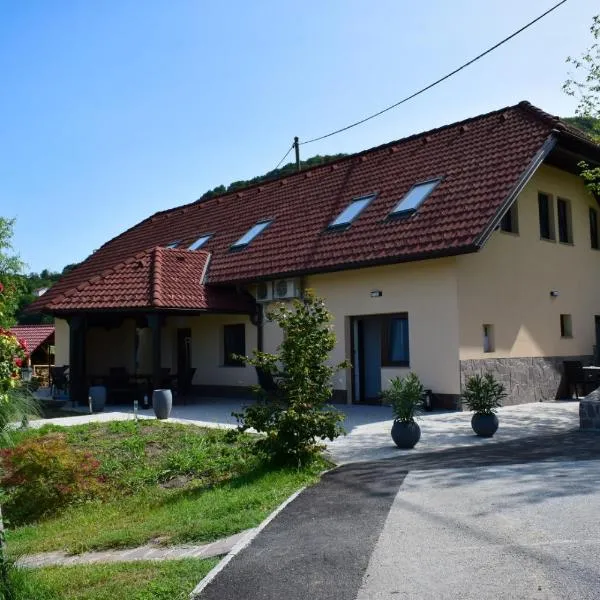 Farm Stay Zevnik โรงแรมในเบรชิตเซ