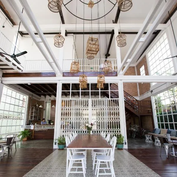 Memmoth Hostel In Lampang, hotel in Lampang