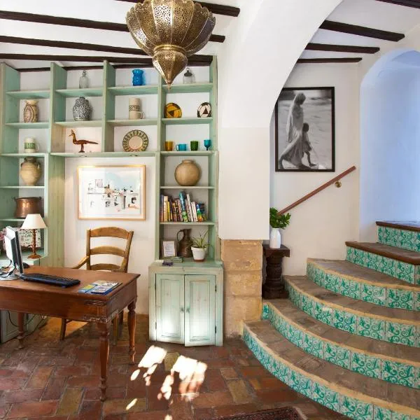 Hotel La Casa del Califa, hotel v destinácii Vejer de la Frontera
