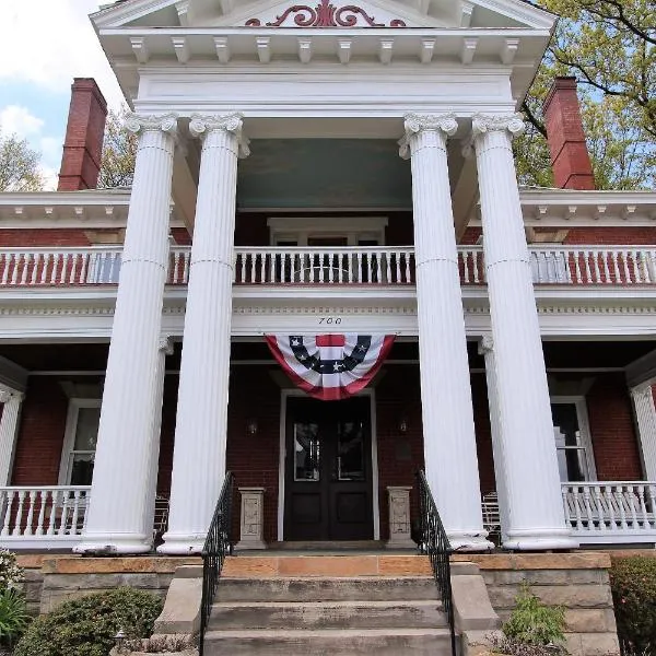 South Broadway Manor B&B - Near Fallingwater, Ohiopyle State Park, Hiking & Biking trails GAP, hotel v destinaci Scottdale