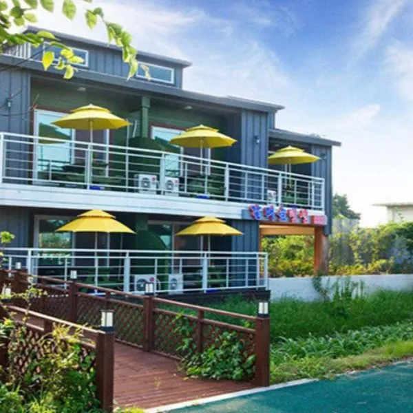 Suncheonbay Reed Field Pension, hotel em Suncheon