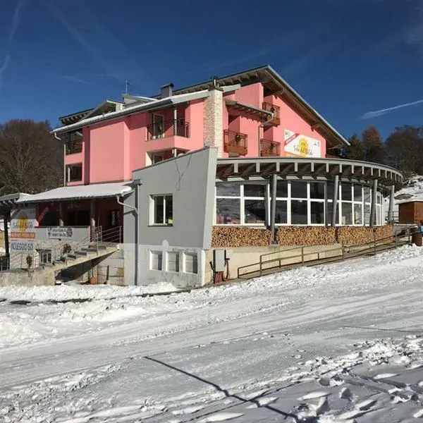 Hotel Sole del Baldo, отель в городе Брентонико