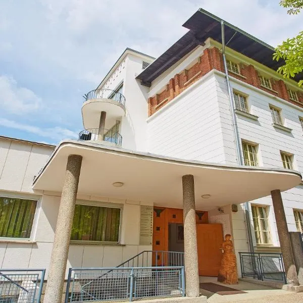 Saint Ignatius Retreat House, hotel v Lublani