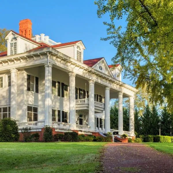 The Twelve Oaks Bed & Breakfast, hotel v destinaci Covington