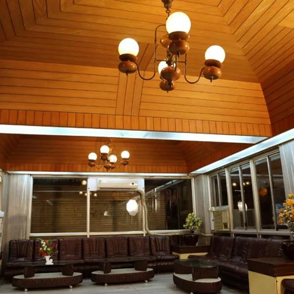 Hotel Srilakshmi, hotel v destinaci Kójamputtúr