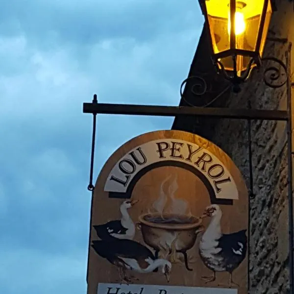 Auberge Lou Peyrol, hotel v destinácii Montferrand-du-Périgord