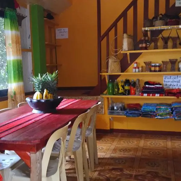Batad Lhorens Inn and Restaurant: Banaue şehrinde bir otel