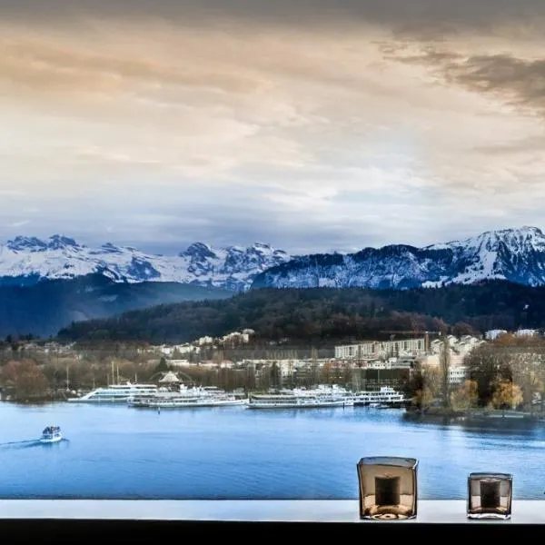 Lucerne Lake View Apartments、ルツェルンのホテル