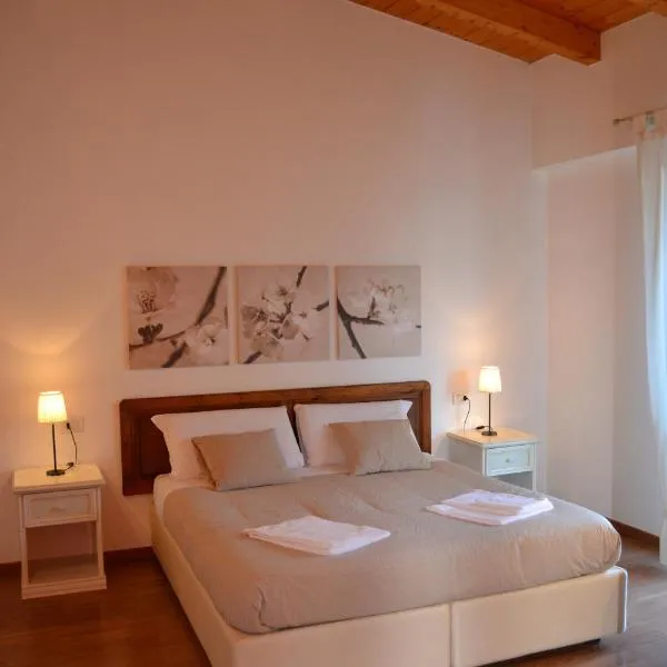 Residence i Fiori, hotel en Piantedo