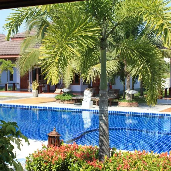 Waterside Resort, hotel di Pran Buri