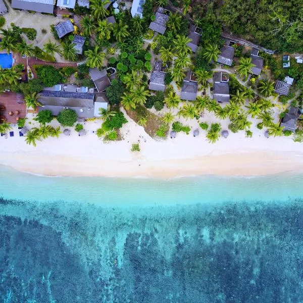 Octopus Resort, hotel in Drawaqa Island