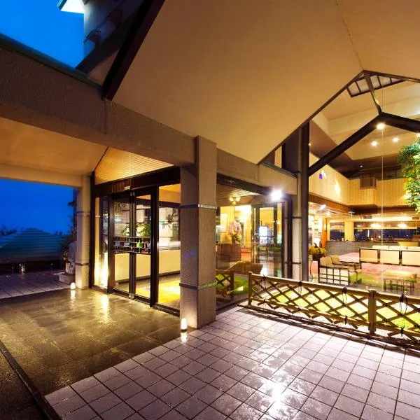 Yunaginoyu Hotel Hanajyukai, hotel v destinaci Takamacu