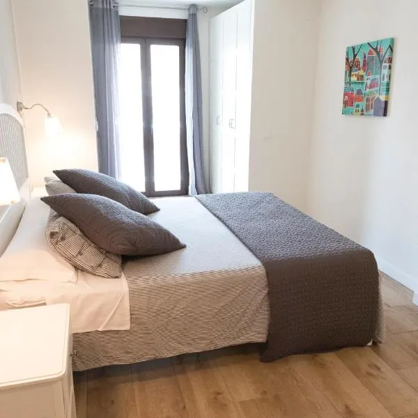 Apartamentos Sol Real, hotel v destinaci Úbeda