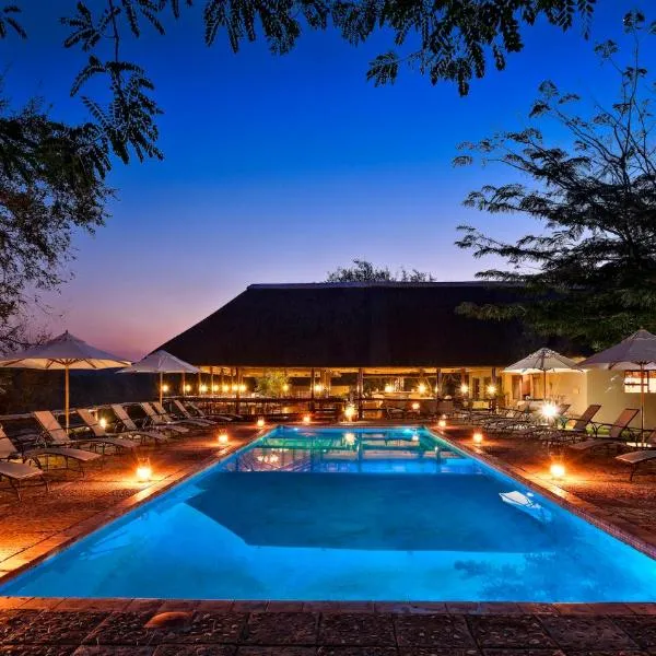 Nyati Safari Lodge, hôtel à Mica