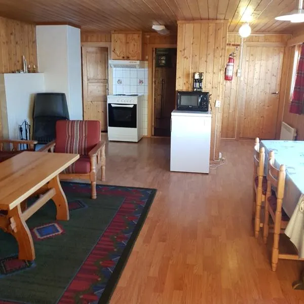Nybu Two-bedroom cottage, hotel in Lii