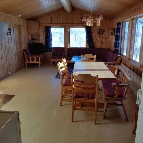 Solstua Three-bedroom Cottage, hotel in Lii