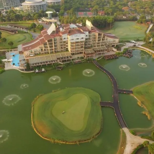 Sueno Hotels Golf Belek - Free Access to Sueno Hotels Deluxe Belek Facilities, отель в Белеке