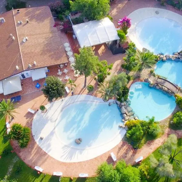 Camping villaggio L'Ultima spiaggia, hotel v destinaci Bari Sardo